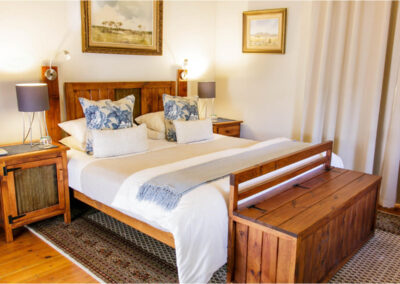 Oakdene Guest House bed with chest